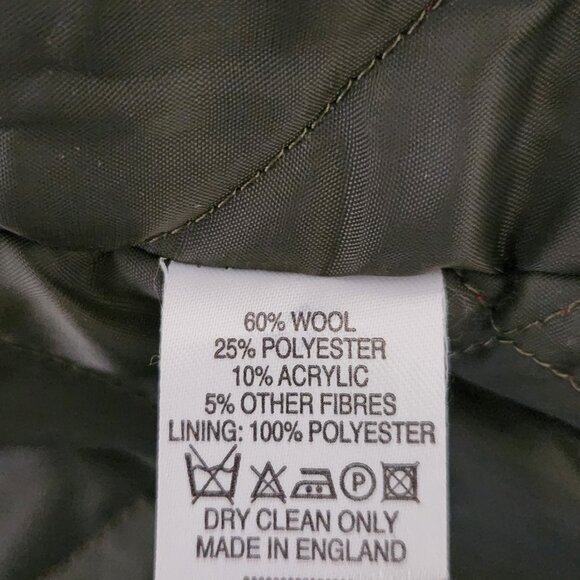 Walker & Hawkes - Men's Derby Tweed Warrington Shooting Gilet w/Shoulder Patch - Picture 9 of 9